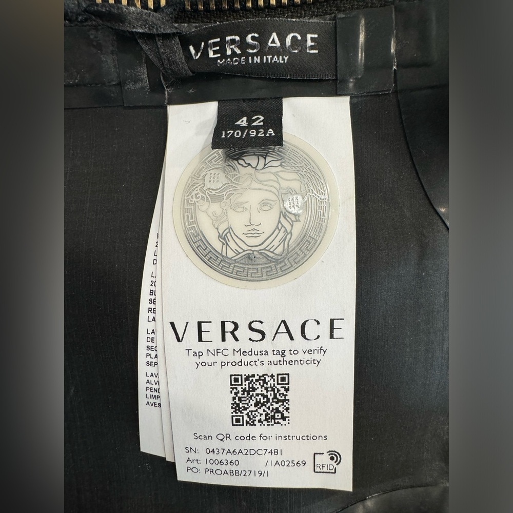 Versace Medusa Latex Crop Top, Black - Picture 10 of 14